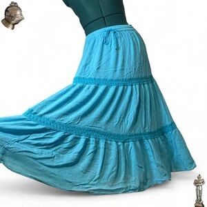 2000s vintage blue tiered maxi tiered skirt with crochet lace trim